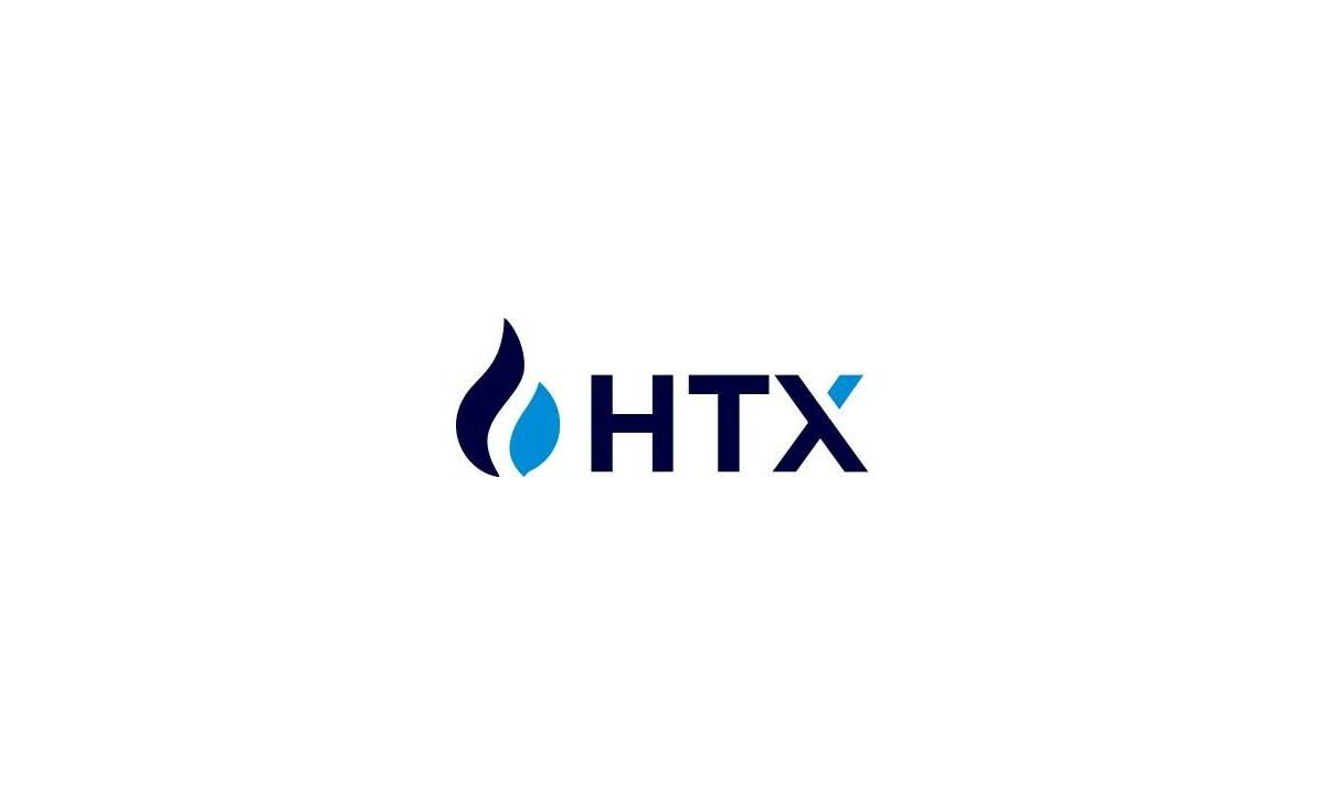 Спокойное рабочее место перед проверкой аккаунта HTX